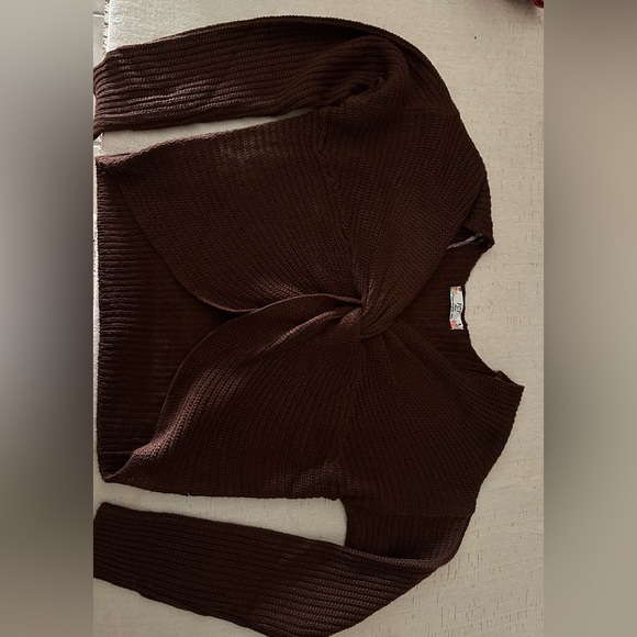 cute winter top - Picture 1 of 3